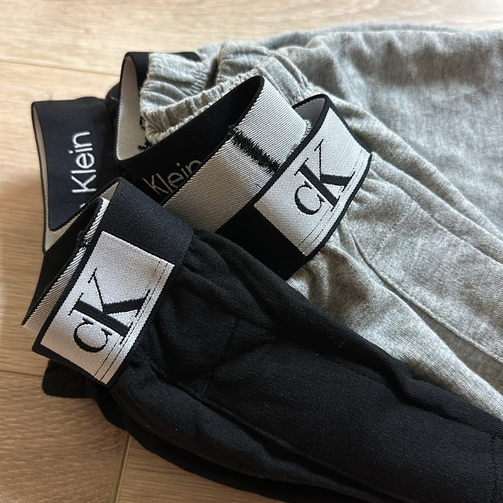 Calvin Klein Sweats